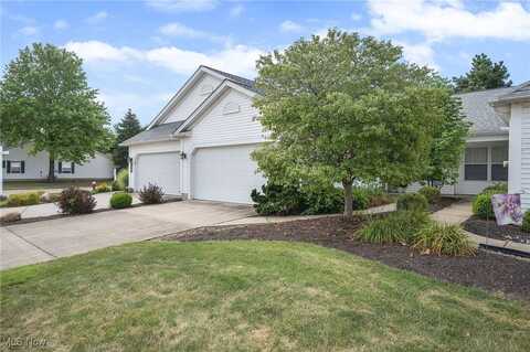 33913 Honeysuckle Lane, North Ridgeville, OH 44039