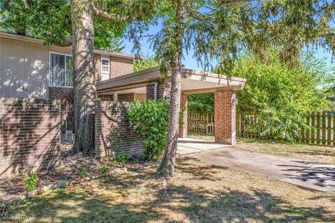 9459 Central Park Boulevard unit: 9459, Olmsted Falls, OH 44138