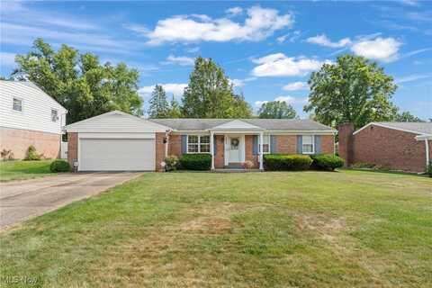 820 Glenwood Street SW, North Canton, OH 44720