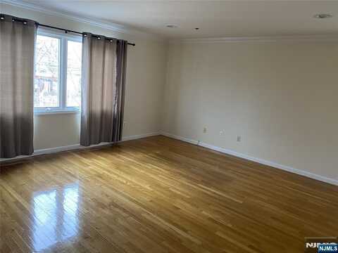 25 Saint Charles Street 23, Newark, NJ 07105
