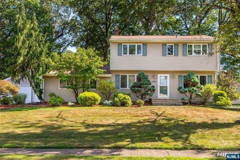 20 Pitman Place, Wayne, NJ 07470