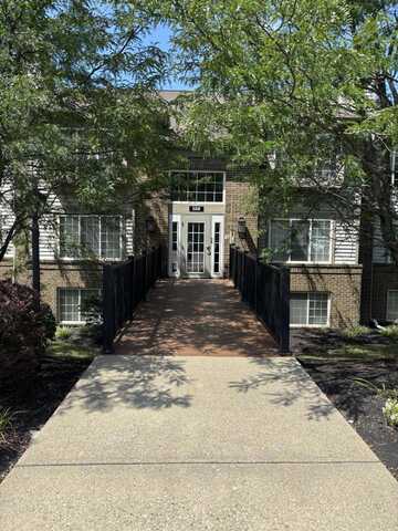 556 Cloverfield Lane, Ft Wright, KY 41011