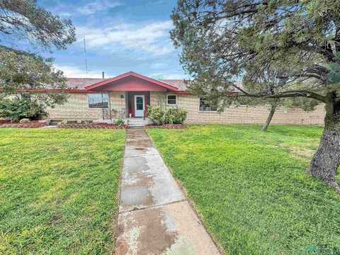 7425 N Kornegay Lane, Hobbs, NM 88242