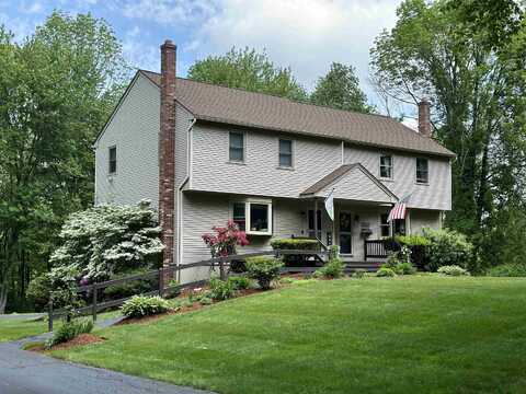 72 Brookdale Road, Salem, NH 03079
