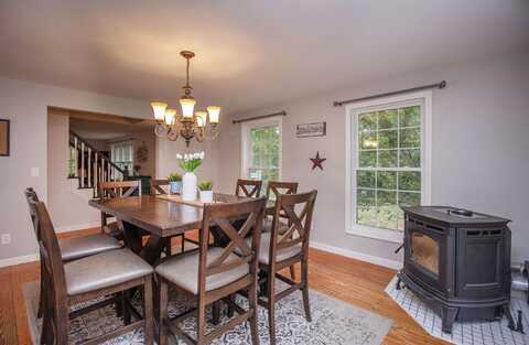 96 Pond View Drive, Auburn, NH 03032