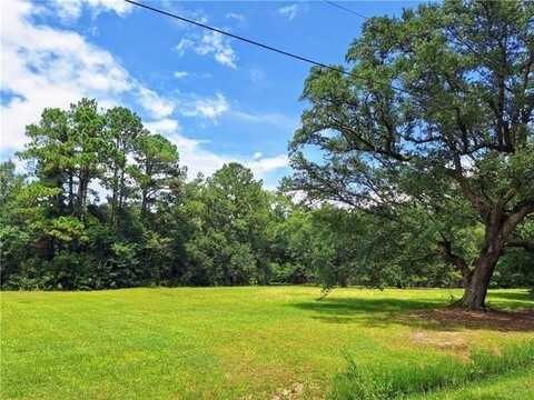 LOUAND Drive, Lacombe, LA 70445