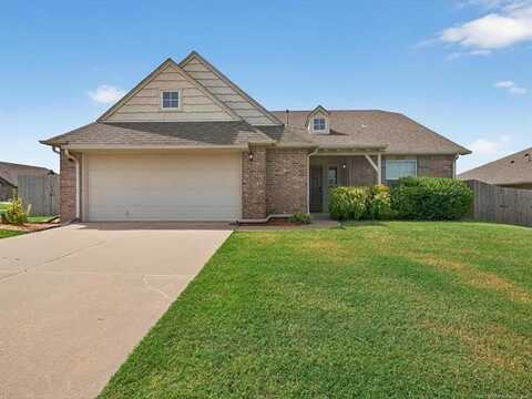 3217 Rushmore Street, Bartlesville, OK 74006