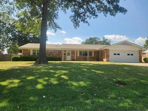 1521 Lariat Drive, Bartlesville, OK 74006