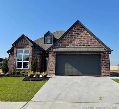 3610 W Laredo Place, Broken Arrow, OK 74012