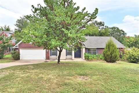 1216 N Moccasin Street, Sapulpa, OK 74066