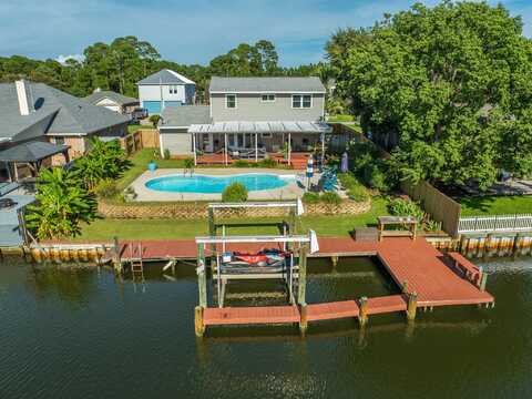 1635 College Parkway, Gulf Breeze, FL 32563