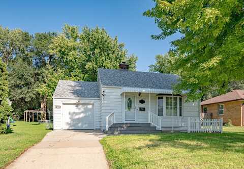 3710 Grandview Blvd., Sioux City, IA 51104