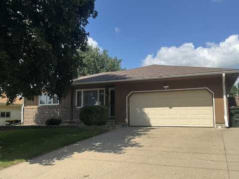 5811 Lorraine Avenue, Sioux City, IA 51106