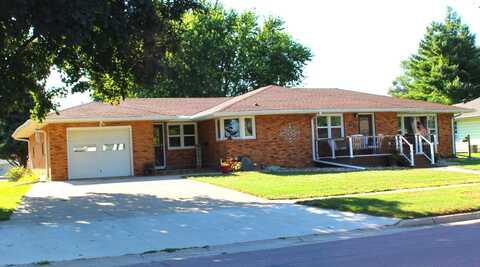 412 Washington Ave, Sheldon, IA 51201