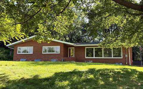 4600 Perry Way, Sioux City, IA 51104