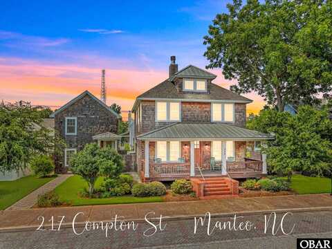 217 Compton Street, Manteo, NC 27954