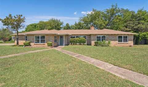 2820 Bella Vista Drive, Midwest City, OK 73110