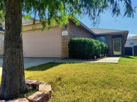 8829 Valley River Drive, Fort Worth, TX 76244