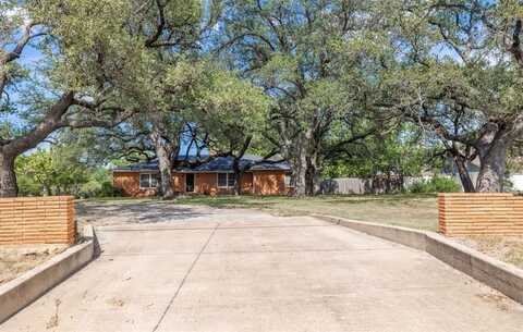 3200 Austin Avenue, Brownwood, TX 76801