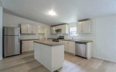 502 Windy Lane, Southmayd, TX 75092