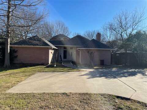 604 N Chattey Road, DeSoto, TX 75115