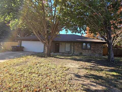 6705 Spoonwood Lane, Fort Worth, TX 76137