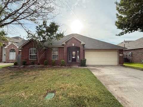7749 Lexus Drive, Fort Worth, TX 76137