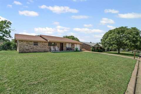 212 Prairie Wind Boulevard, Stephenville, TX 76401