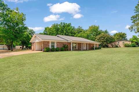 850 Key West Dr, Reno, TX 75462