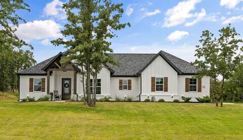 9041 Valley Oak Court, Springtown, TX 76082