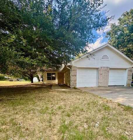 917 Wood Trail, Azle, TX 76020