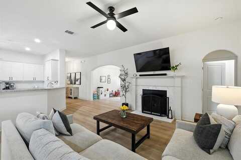 3820 Byers Avenue, Fort Worth, TX 76107