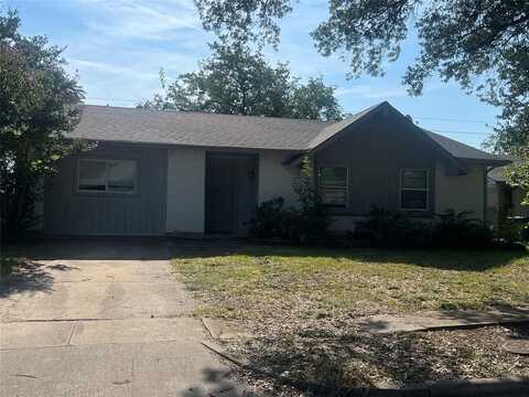 2914 Ravine Circle, Carrollton, TX 75007