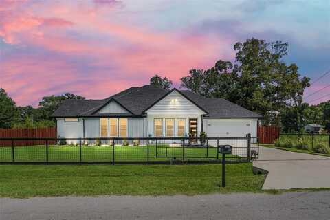829 Maloma Road, Tool, TX 75143
