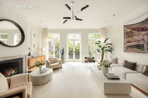 334 West 20th Street, New York, NY 10011
