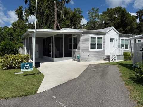 31C Lake Breeze Dr., Tavares, FL 32778