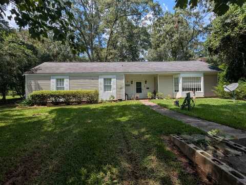 208 Thurmond St., Edgefield, SC 29824
