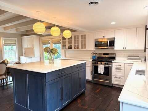 2415 Salt Point Turnpike, Clinton Corners, NY 12514