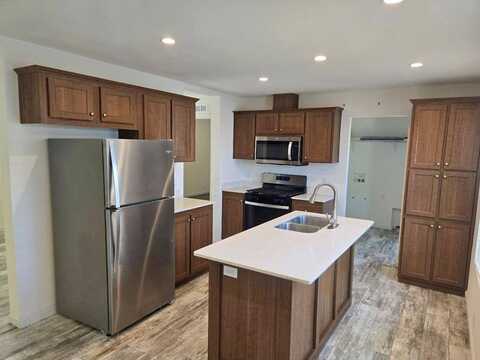 501 Kinney St, Coalinga, CA 93210