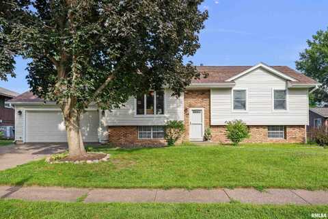 5713 TAYLOR Street, Davenport, IA 52806