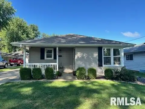 1321 Goltra Avenue, Jacksonville, IL 62650