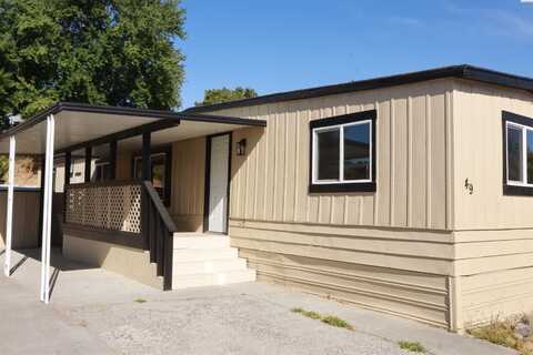 49 Galaxy Lane, Richland, WA 99354