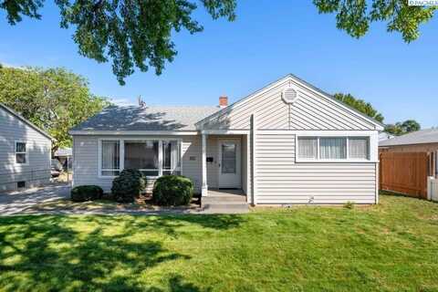 201 E 15th Ave, Kennewick, WA 99337