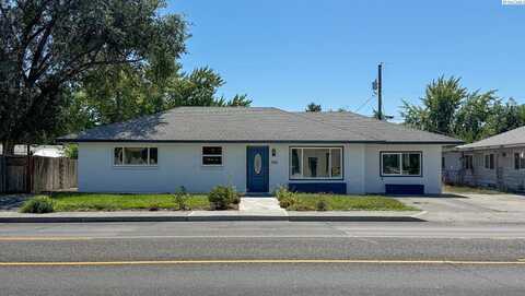 305 W 10th Avenue, Kennewick, WA 99336