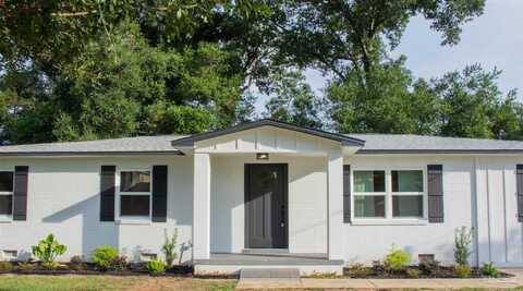 105 Monarch Ln, Pensacola, FL 32503