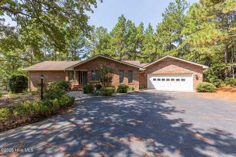 241 Firetree Lane, West End, NC 27376