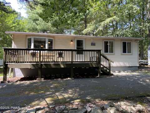 136 Lake Drive, Dingmans Ferry, PA 18328