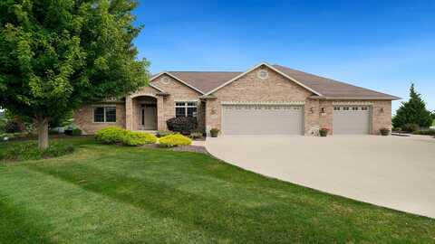 1815 White Pines, DIXON, IL 61021