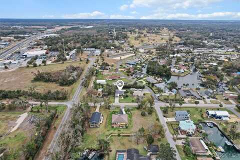 512 SE Paradise Point Road, Crystal River, FL 34429