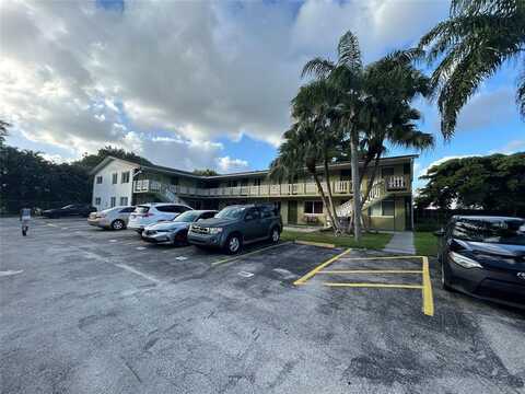 6601 SW 46th St, Davie, FL 33314